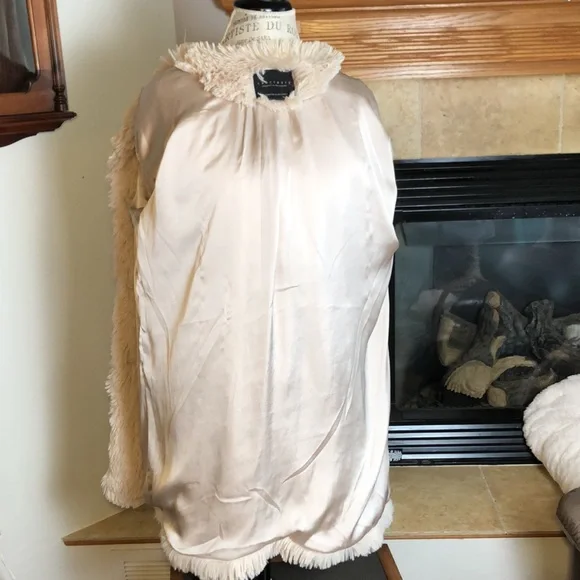 COAT FAUX FUR RARE! - Picture 8 of 12